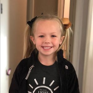 Meet your Posher, Dakota